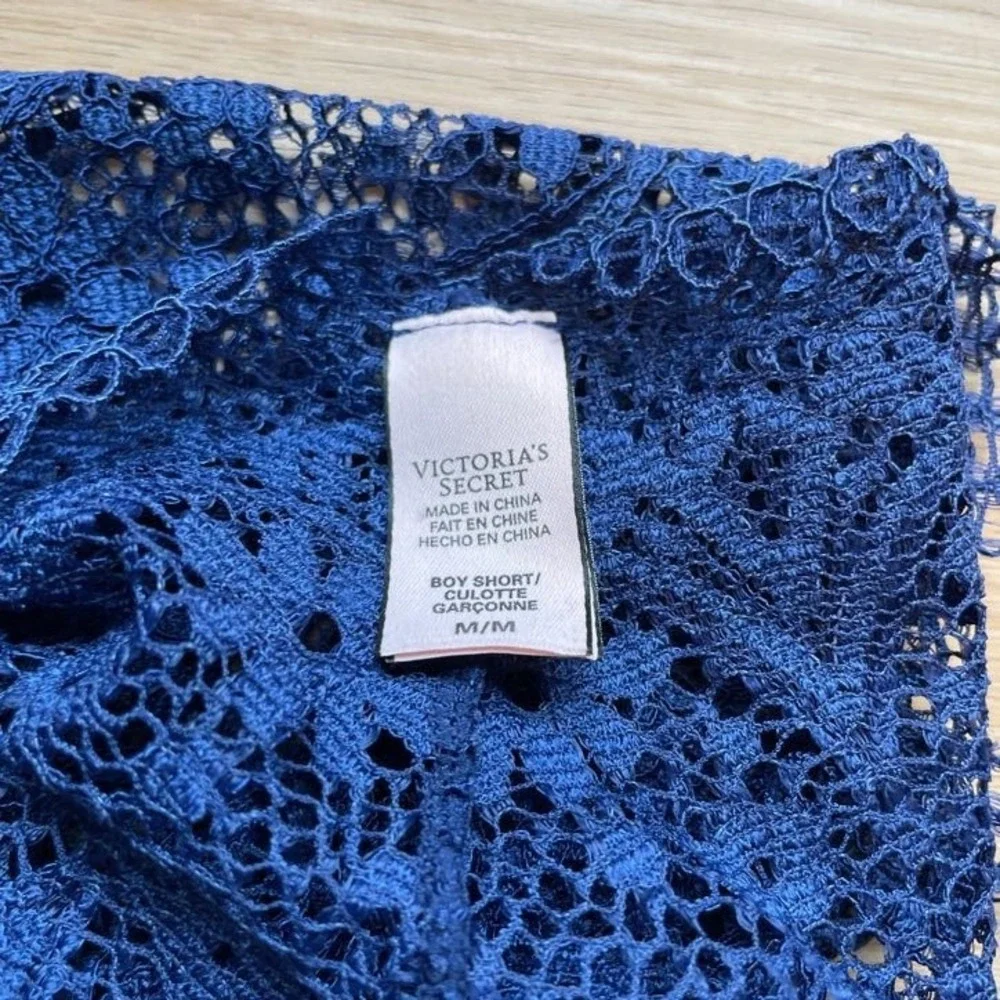 Victoria Secret Navy Blue Floral Lace Bralette and Boy Short Set Medium